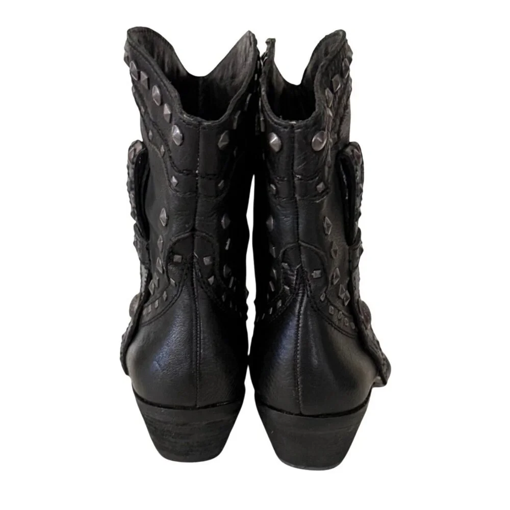 Vince Camuto Black Leather Gunmetal Studded Ankle Boots Size 8.5 B